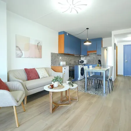 V031 - Port Canigo Apartment